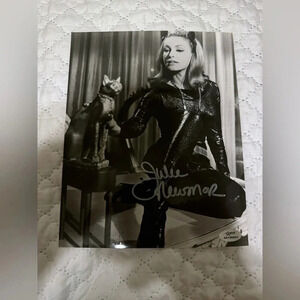 Batman  catwoman lady Julie newmar autographed photo